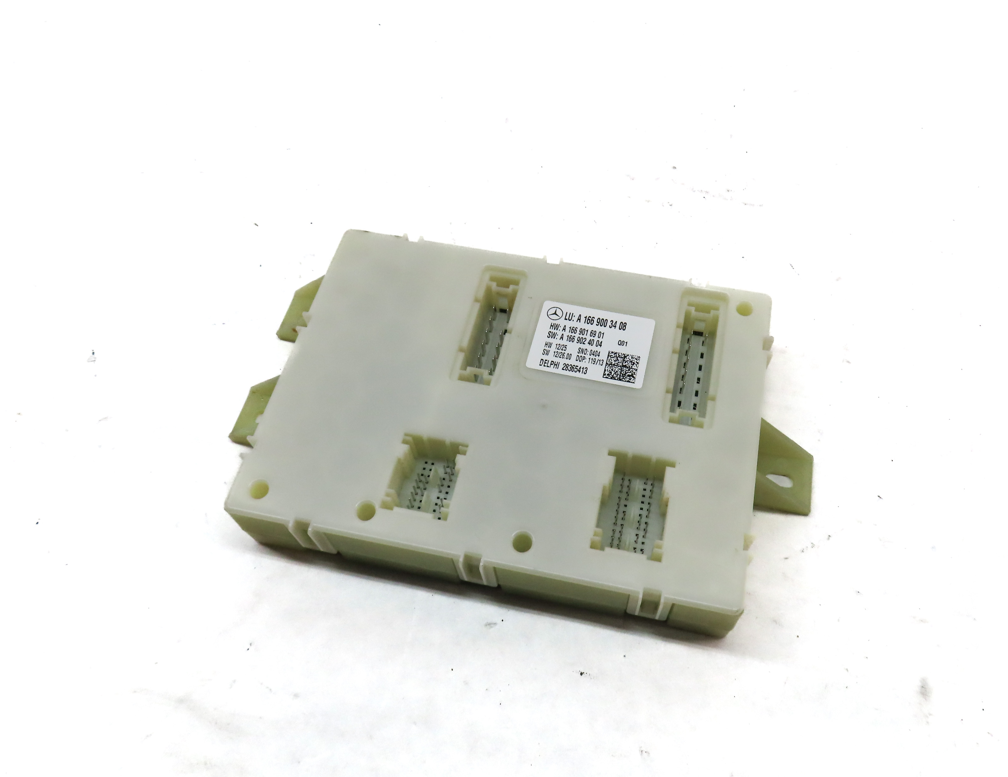 2013-2014 MERCEDES GL350 GL450 GL550 (X166) REAR SIGNAL ACQUISITION MODULE SAM — exact item pictured